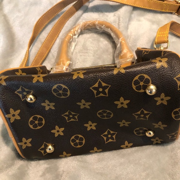 SMALL CROSSBODY HANDBAG - Picture 5 of 6